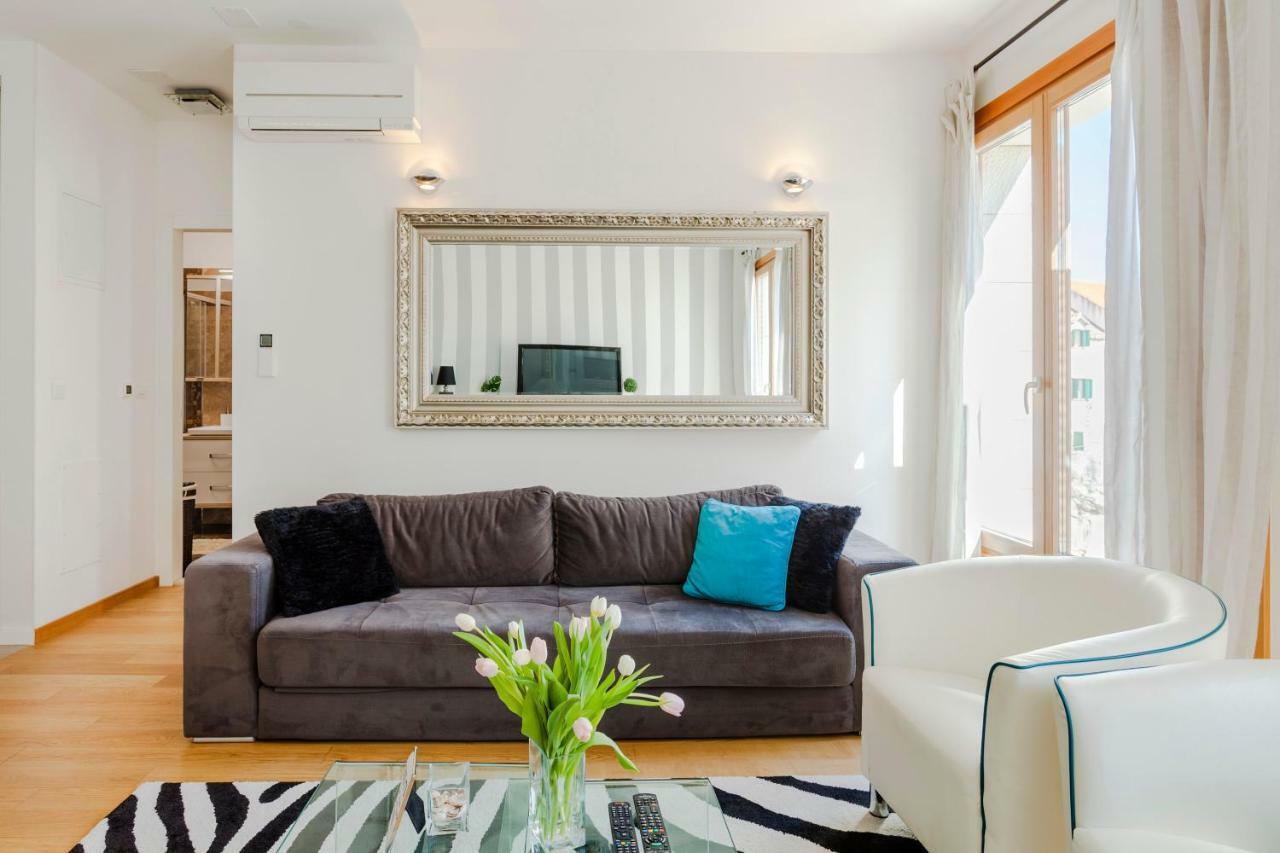 New Luxury Apartment Nives On Seaside Split Exterior foto