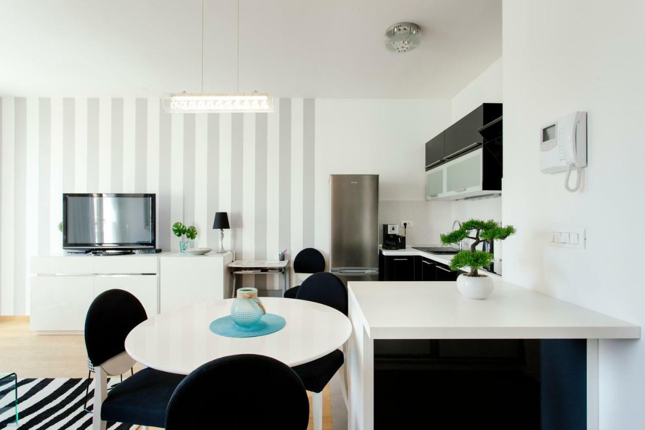 New Luxury Apartment Nives On Seaside Split Exterior foto